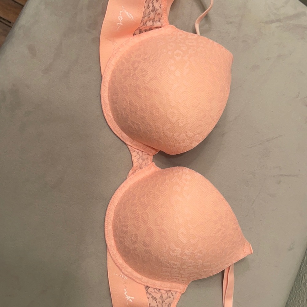 New with Tags!  Victoria’s Secret bra!